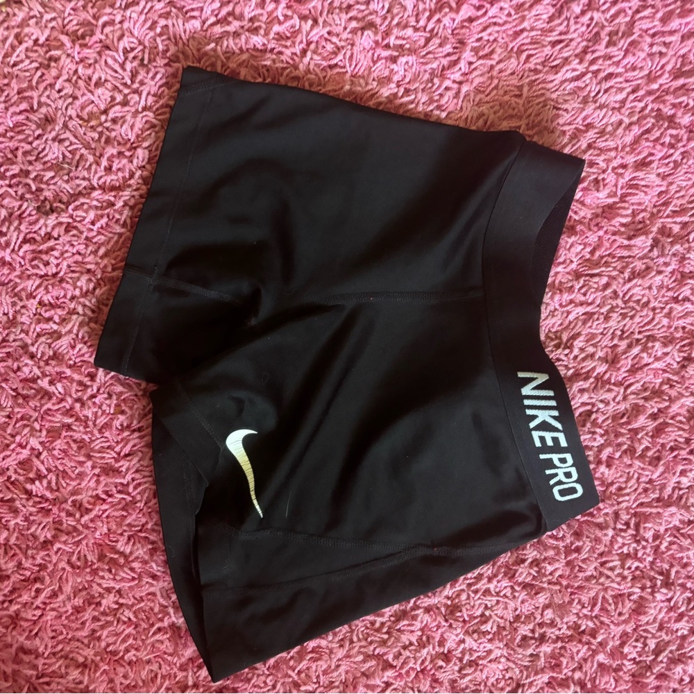 Nike Pro Women's Black Shorts